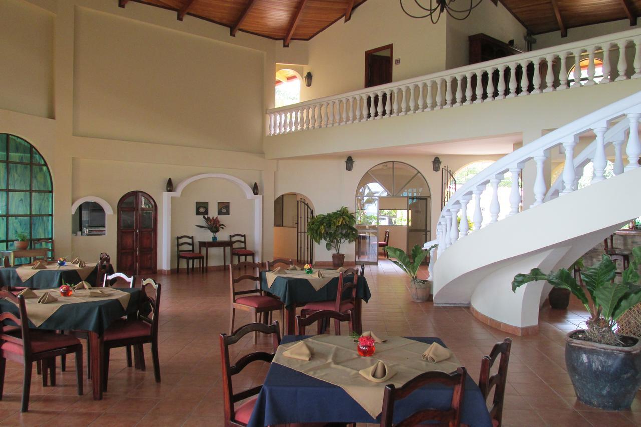 Hotel Delfin Playa Bejuco 에스테릴로스 에스테 외부 사진