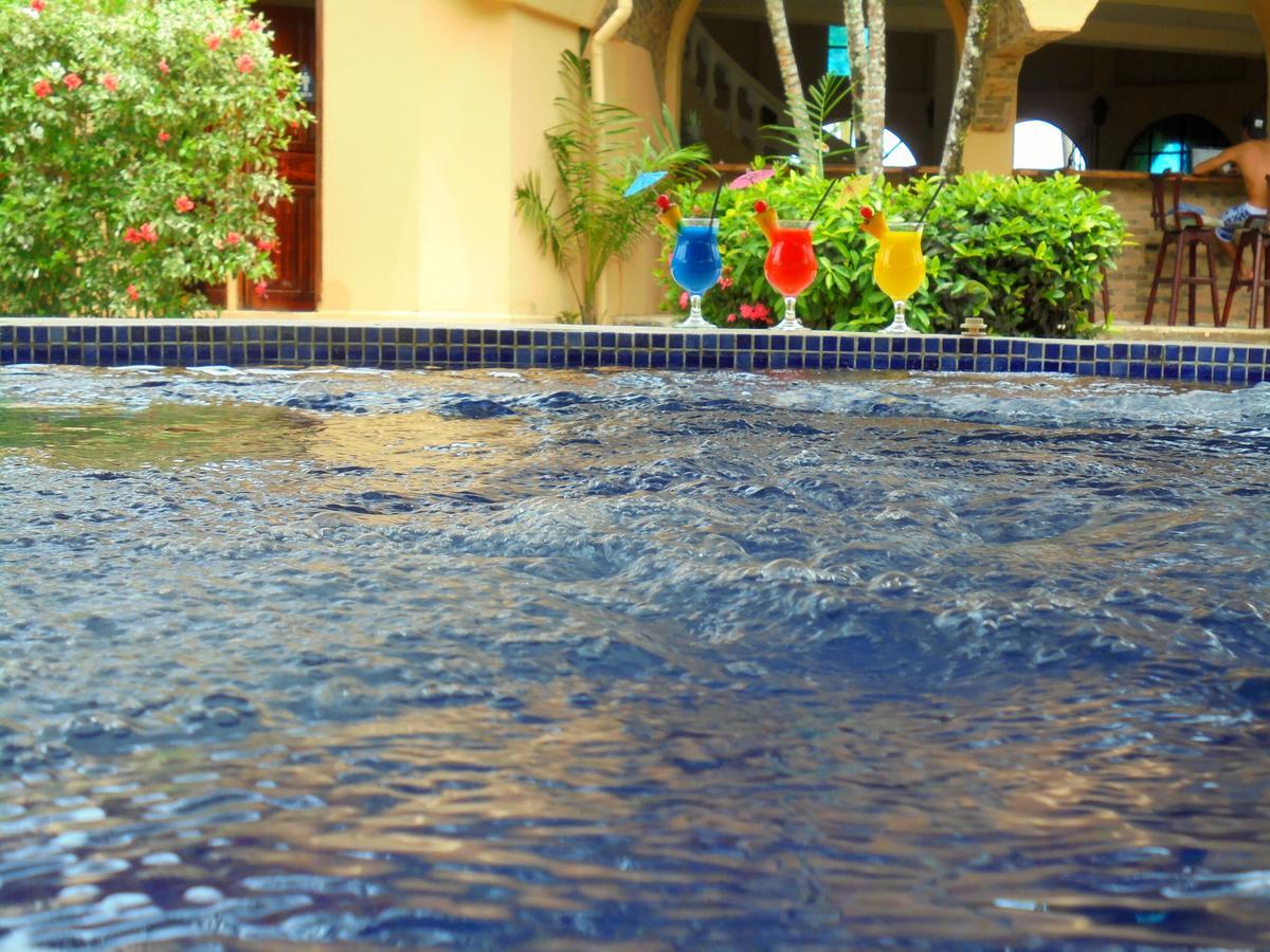 Hotel Delfin Playa Bejuco 에스테릴로스 에스테 외부 사진